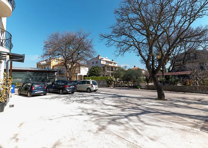 With A Parking Space - 19499 Gasthof 3*