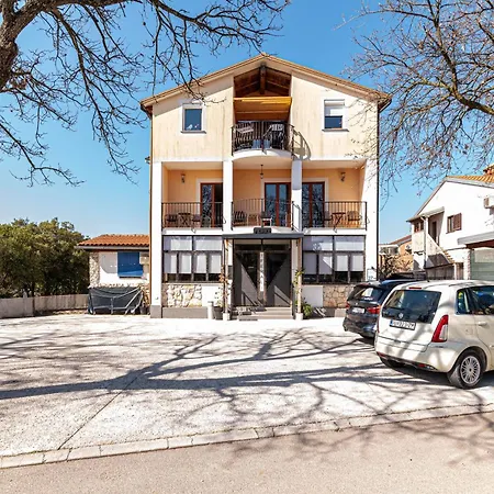 With A Parking Space - 19499 3* Rovinj